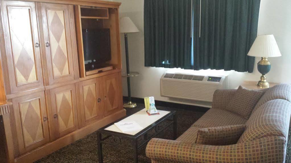 Studio 6 Tx Hotel 2*